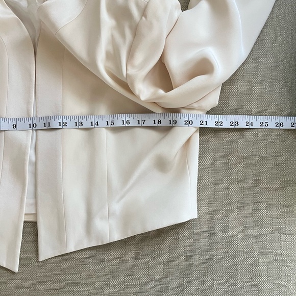 VTG Women's Cream Blazer 100% SILK - Picture 6 of 9